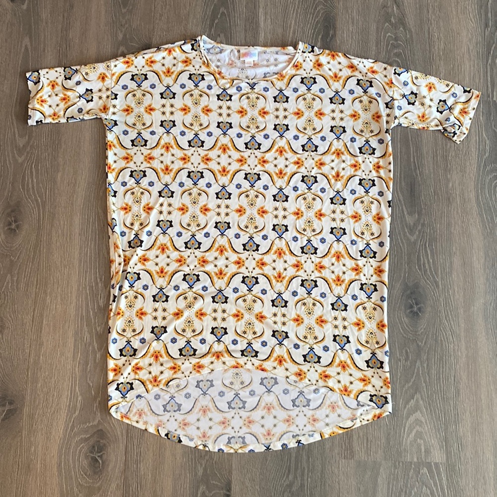 Lularoe Irma Tunic Top